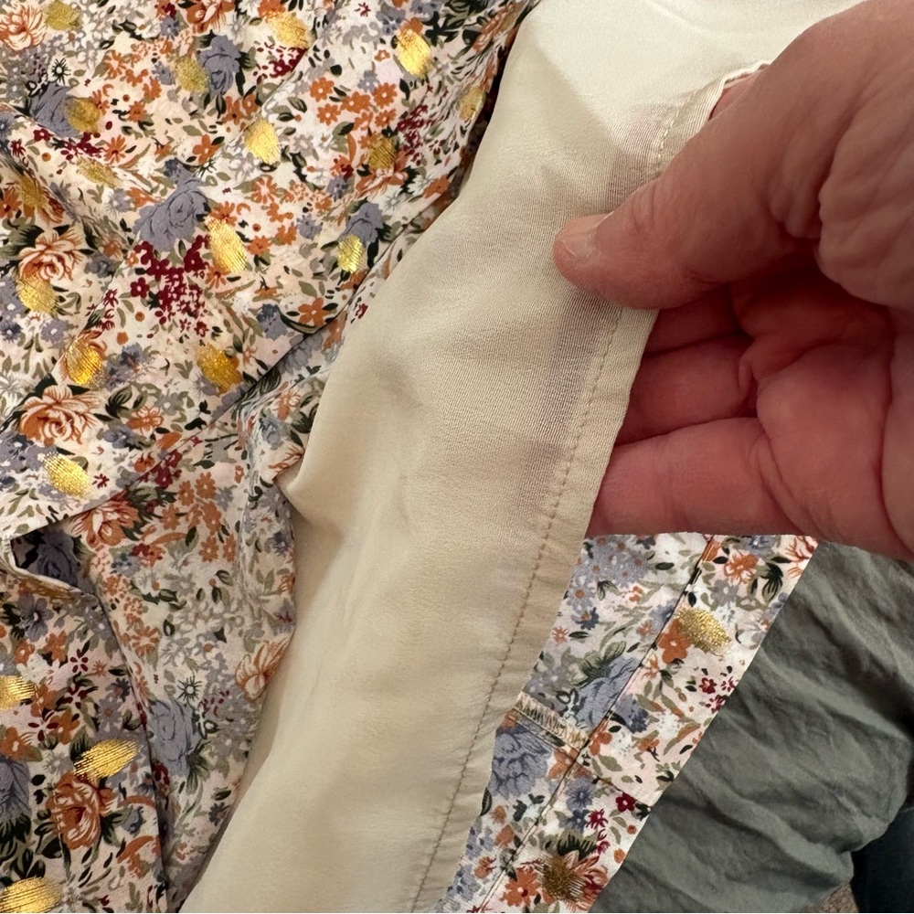 Anthropologie Free the Roses Floral with Gold Print Babydoll. Size Medium. - Picture 13 of 15